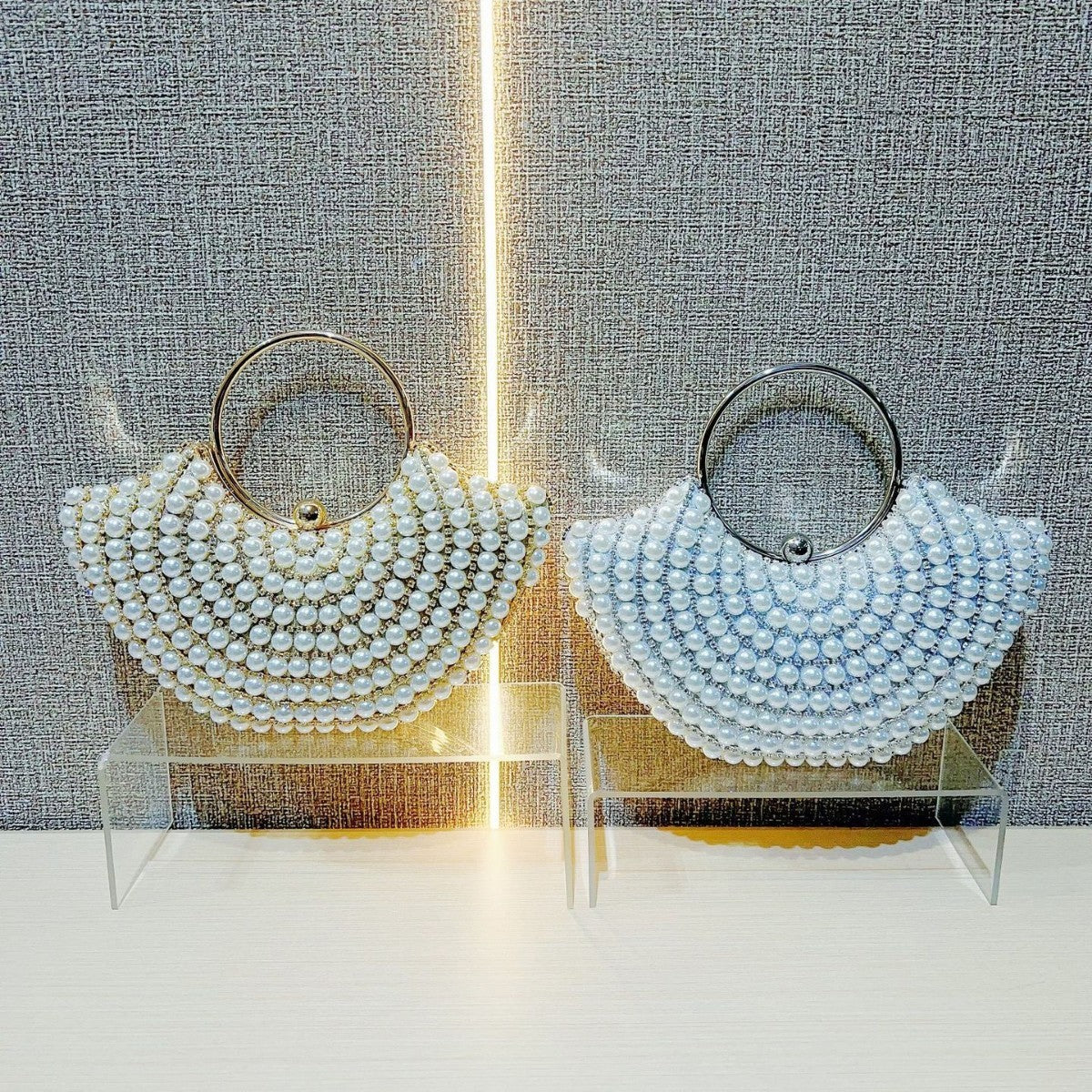 Sac bandoulière perlé style classique à motif diamant élégant