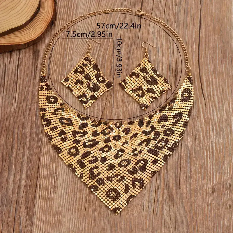 Oumei Liang Set Bijoux avec Foulard en Soie à Sequins